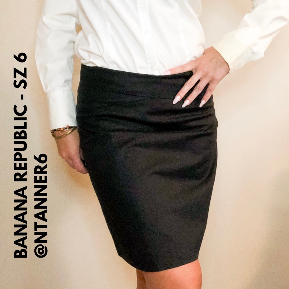 BANANA REPUBLIC SKIRT - SZ 6